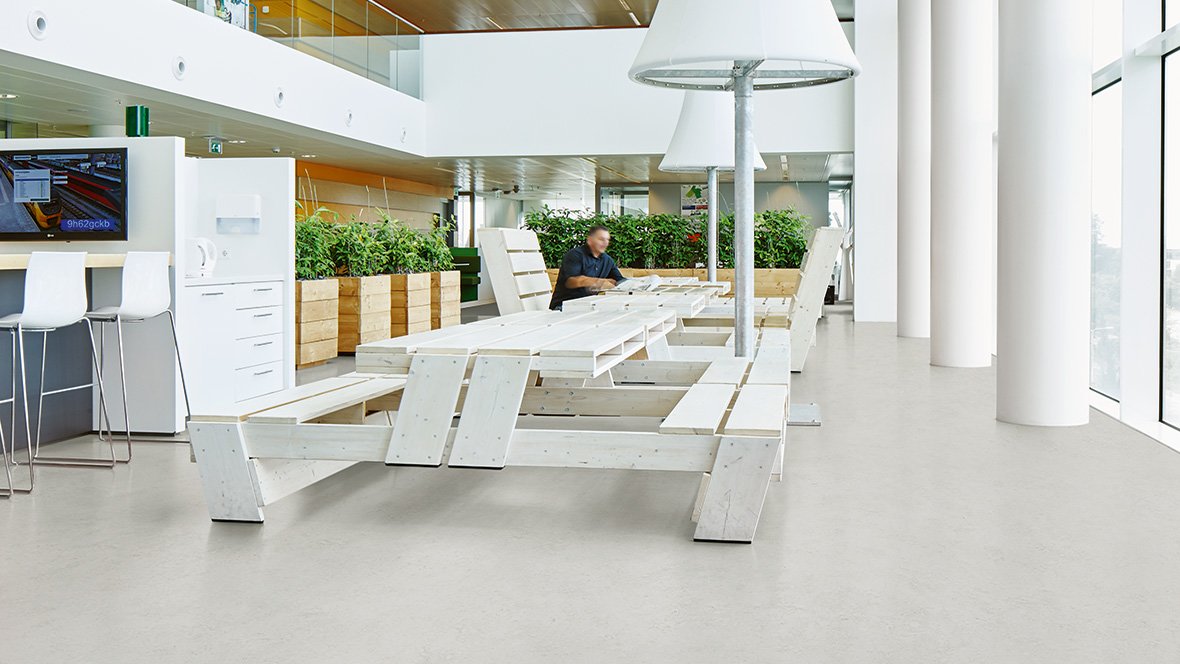 Marmoleum Concrete Linolyum Zemin Kaplama 4 beton desenli
