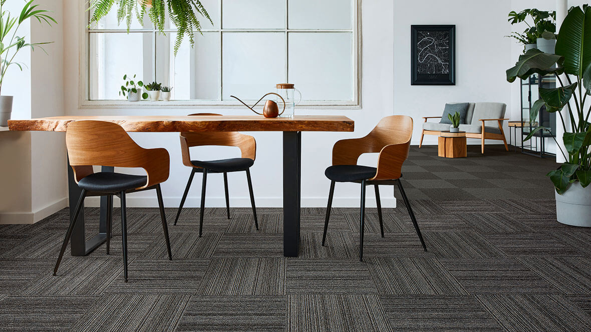 Tessera Struktur 2 Linear Karo Halılar 5 AZM tessera struktur 2 linear karo halı 4405 3704