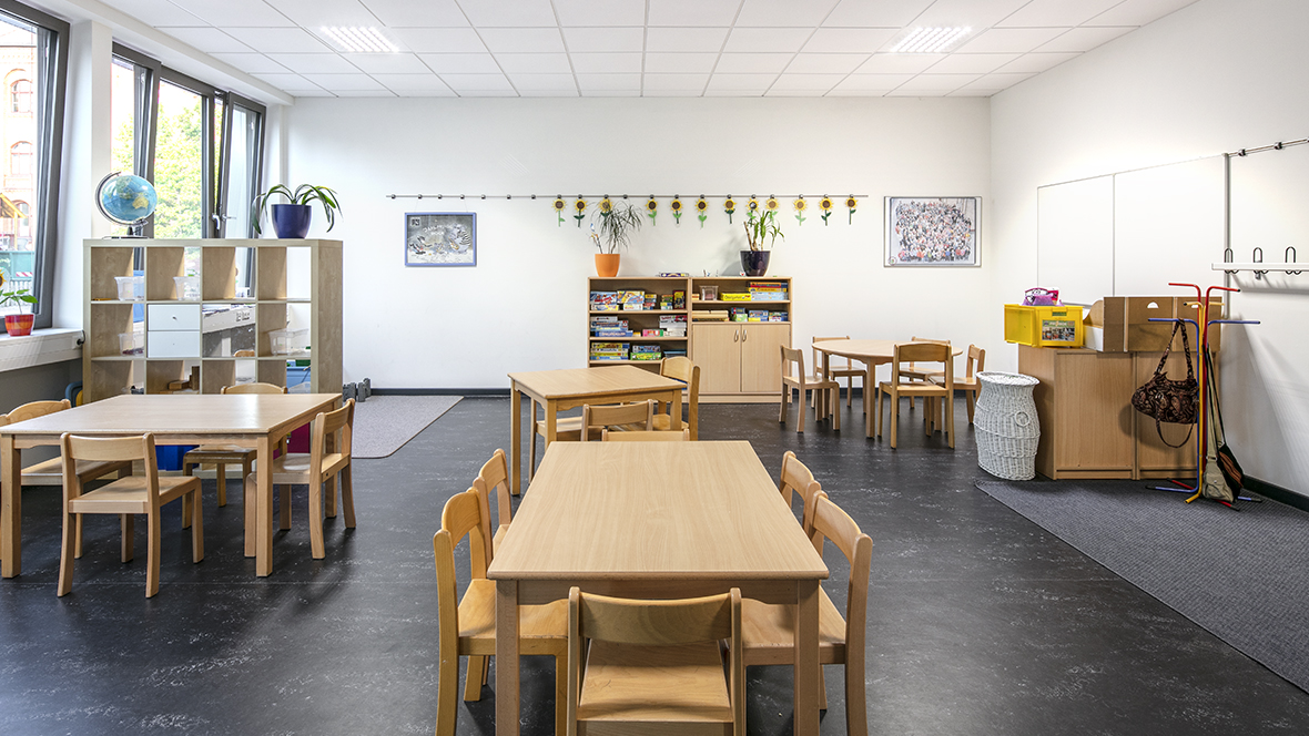 Marmoleum Ohmex Kondaktif Linolyum Zemin Kaplamaları 2 Implemented educational buildings with Goldbeck GmbH kondaktif doğal linolyum zemin kaplama anaokulu