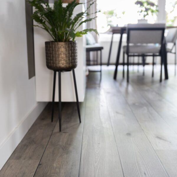 Mflor Authentic Plank LVT Zemin Kaplamaları (DryBack) 12 mflor Authentic Plank 81013 Verde almanya ofis5