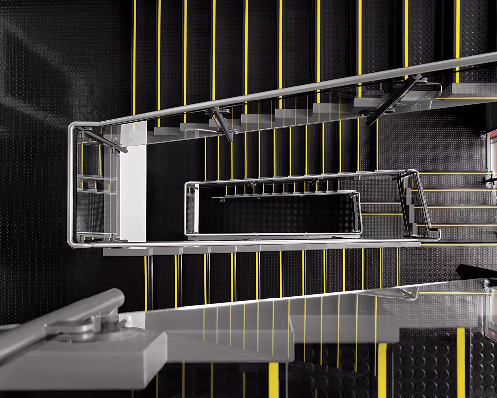 Interface Kauçuk Zemin Kaplama 12 0702 black norament 926 stairtread interface kauçuk para desenli vinil merdiven1