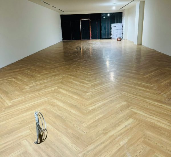 AZM supple 2 LVT zemin kaplama 43251 mall off istanbul 1