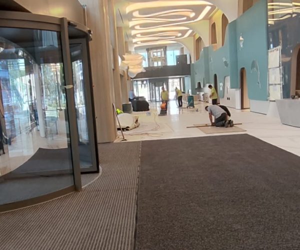 Acıbadem İzmir Kent Hastanesi Coral Brush pure - Coral grip kapı önü ve döner kapı paspas 3