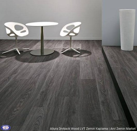 Allura Dryback Wood Ahşap desenli LVT zemin kaplama 60185DR7-60185DR5 anthracite weathered oak2