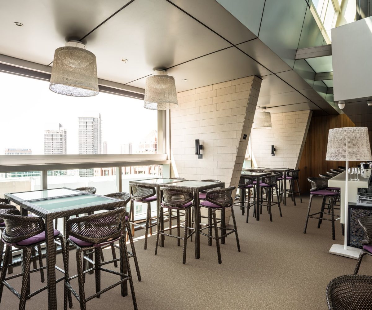 Altro Cantata Heterojen PVC Zemin Kaplama 5 AZM Altro Cantata AFP282009 Hazlenut BAR RESTAURANT rulo vinil pvc zemin