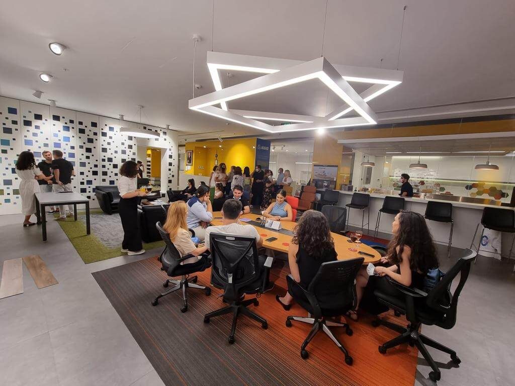 Hakkımızda 16 Vadi İstanbul Ofis Showroom etkinlik toplantı (3)