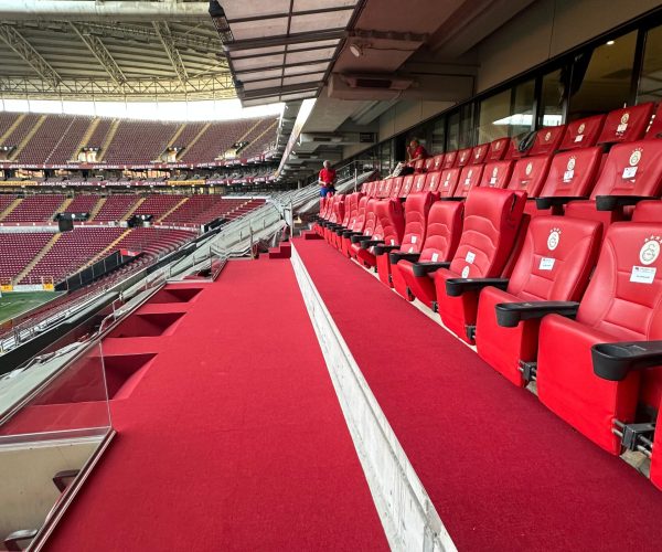 Galatasaray Ali Sami Yen Rams Park Stadı flotex metro karo halı projesi 7