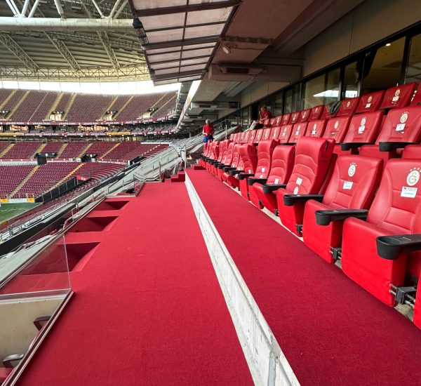 Karo Halı LVT PVC SPC Linolyum Yükseltmiş Döşeme Paspas | Anıl Zemin 17 Galatasaray Ali Sami Yen Rams Park Stadı flotex metro karo halı projesi 7