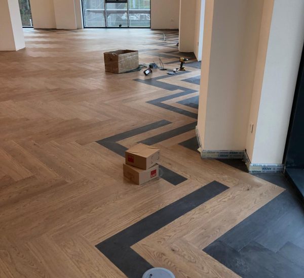 Karo Halı LVT PVC SPC Linolyum Yükseltmiş Döşeme Paspas | Anıl Zemin 29 Hyundai Türkiye ofisi 14