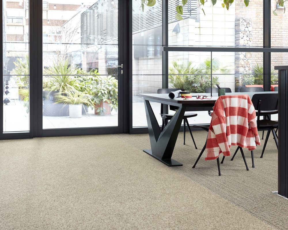 Interface In the Mix LVT Vinil Zemin Kaplama 13 InTheMix_Dune_MON_E616_Jute_ASH İnterface In the mix LVT Vinil