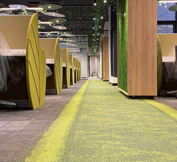 Karo Halı LVT PVC SPC Linolyum Yükseltmiş Döşeme Paspas | Anıl Zemin 27 Mod tasarım Hatay Belediyesi Çağrı Merkezi bulut effect karo halı (2)