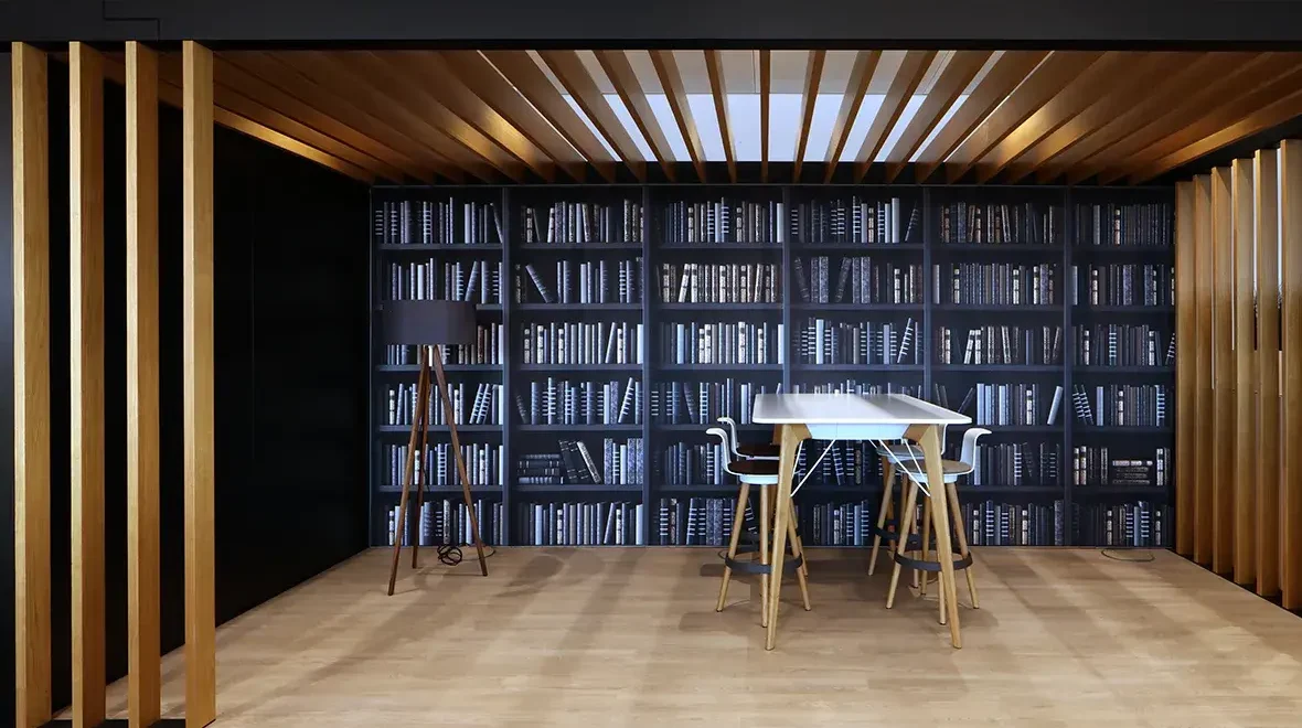 Pharma Center Marburg Mars Allura flex wood lvt vinil zemin kaplama1