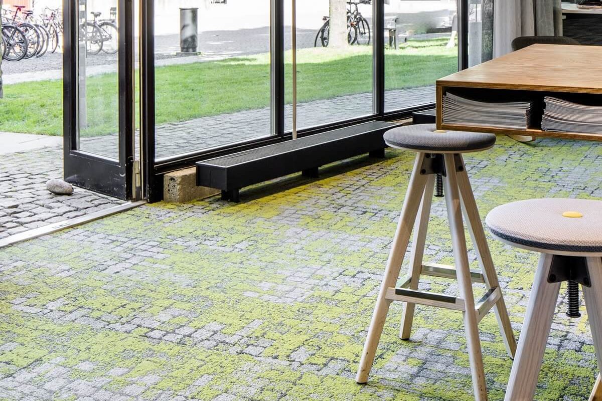 Showroom_print015.interface.presentation. İnterface Human Connections Karo Halı