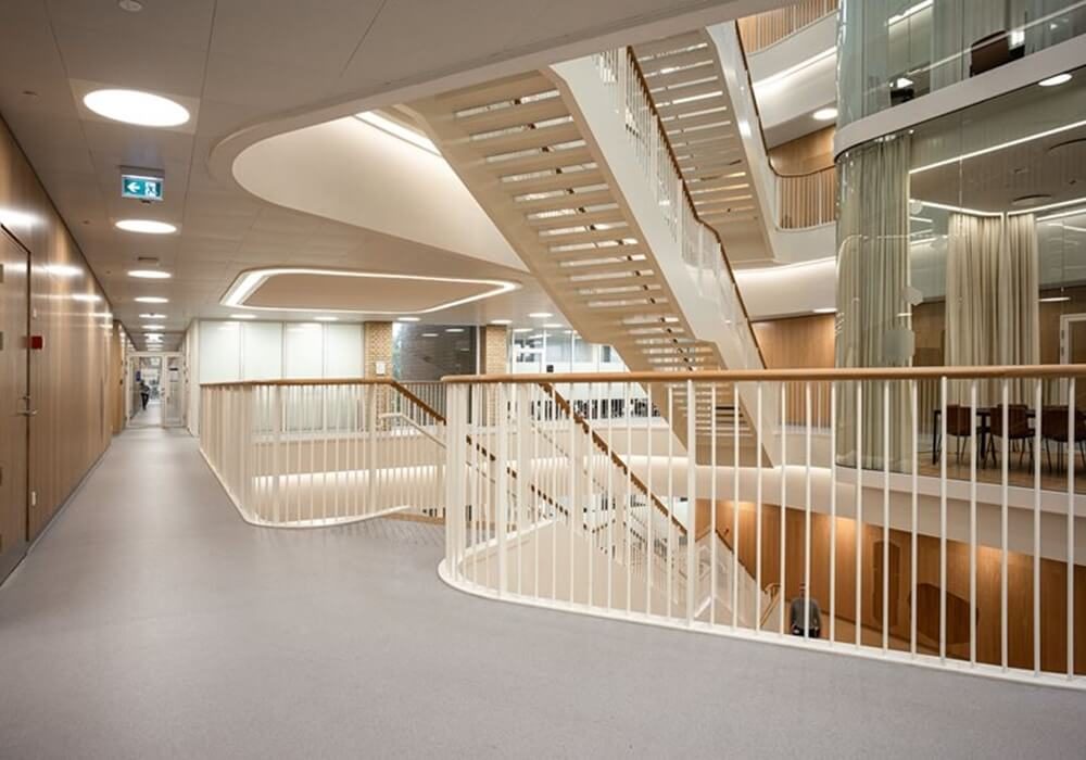 Skou Binası Aarhus Üniversitesi Danimarka Altro Walkway 20 - 20SD Altro Walkway 20 homojen PVC2 zemin döşemesi