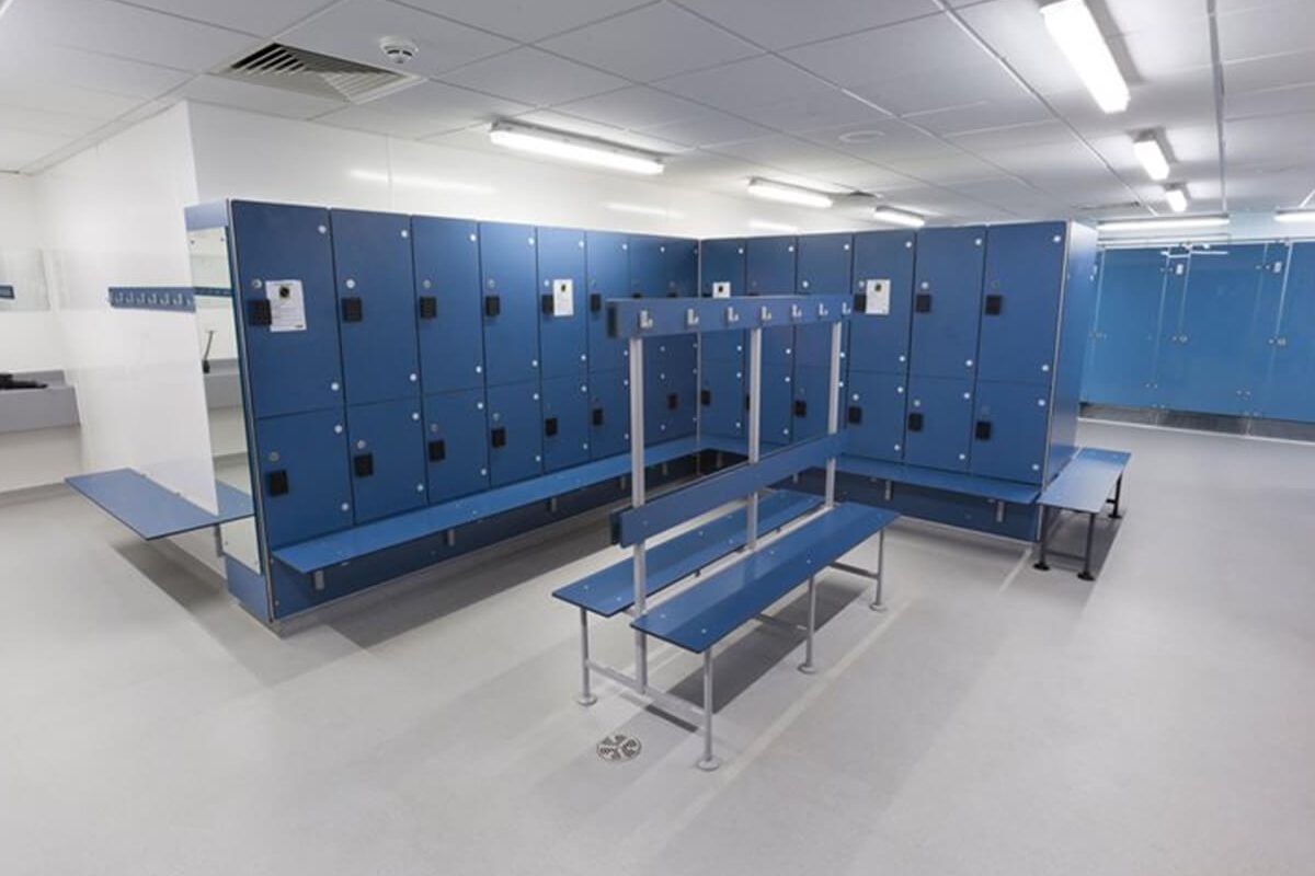 Altro Aquarius Homojen PVC Zemin Kaplama 4 University_of_Bath_UK_Altro_Aquarius_Altro_Whiterock_01 Altro Aquarius ıslak zemin homojen PVC zemin döşemesi