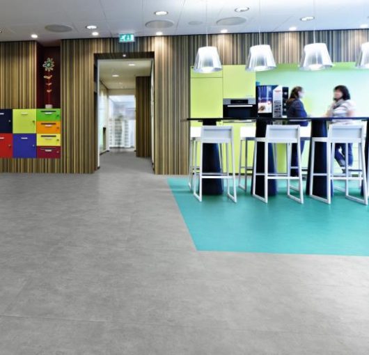 Allura Flex LVT Zemin Kaplamaları - Loose Lay (Sök Tak) 8 beton desenli lvt zemin kaplaması , ucuz lvt zemin, ucuz ofis kaplaması, petra pvc, ateco zemin, agk zemin, lvt zemin kaplaması, taş desenli pvc zemin kaplama, mermer desenli pvc zemin kaplama, karo pvc zemin kaplama, banka zemin kaplaması, plastik zemin kaplama, leke tutmayan zemin kaplama, ucuz lvt zeminler, zemin kaplama üreticileri, ithal pvc, ucuz pvc zemin
