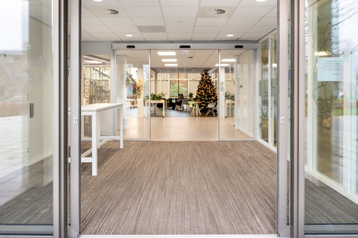 AZM coral brush halı yüzeyli kapı önü paspas iç mekan 1200x1200px