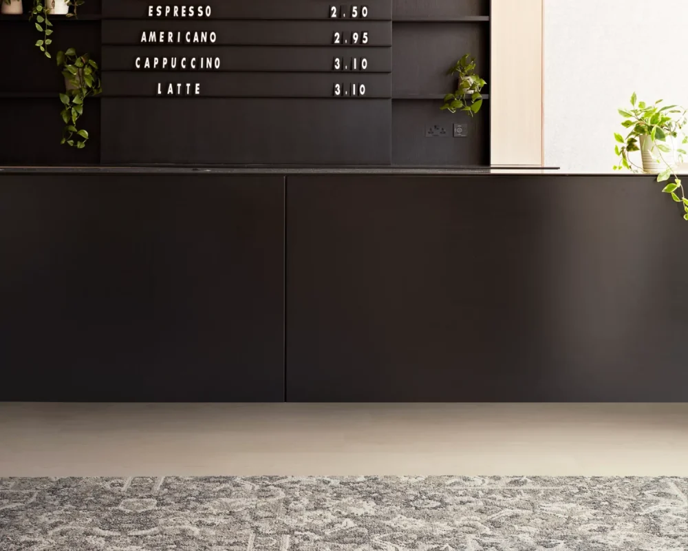 Interface Past Forward (Vintage - Traditional - Retro ) Karo Halı 25 interface Cheshire Street Dune karo halı - Northern Grain Bare Oak lvt vinil