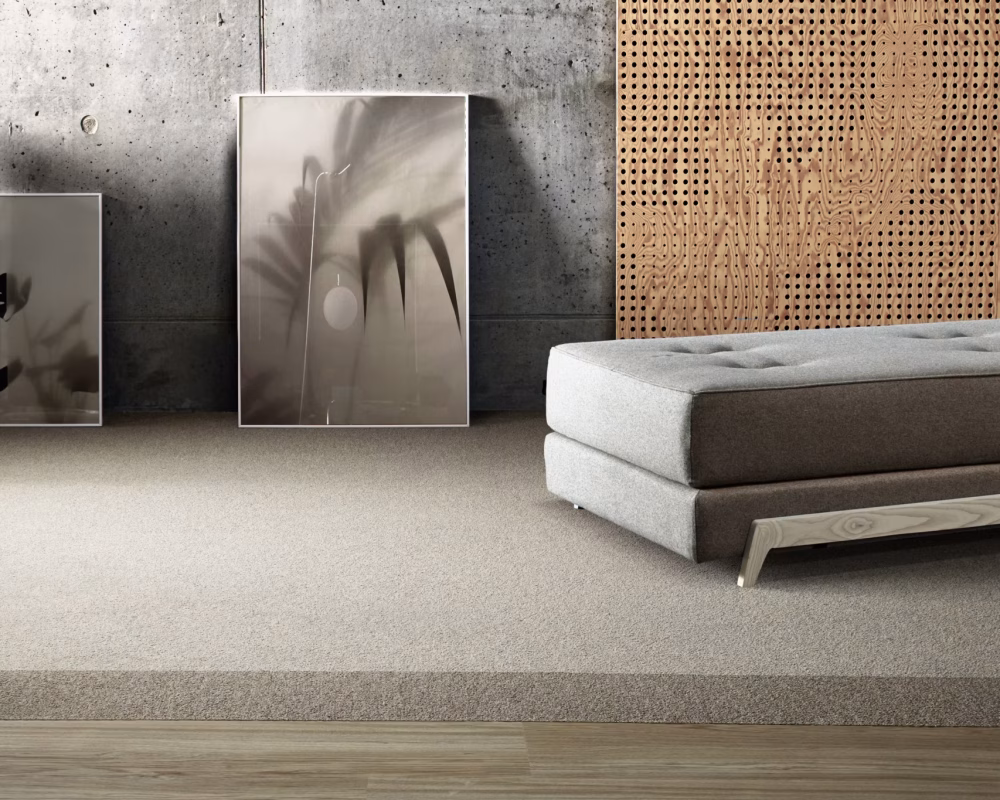 Interface Heuga 530 II Karo Halı 4 interface Heuga 530 II Cashmere_ Bark - Level Set - Washed Wheat lvt