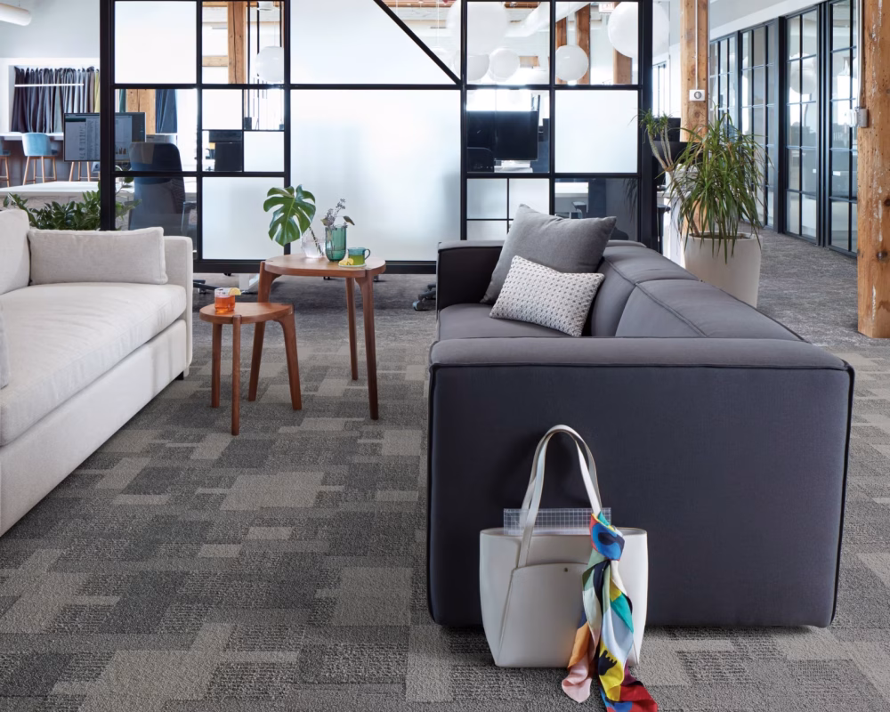 Interface Embodied Beauty Collections Plank Halı 6 interface Vintage Kimono_GeishaGather_Taupe - WalkofLifeCoolAsh interface plank ofis halısı
