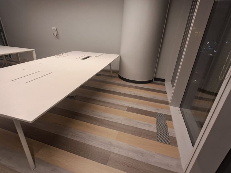 AZM Pearl ECO Dryback LVT Zemin Kaplama – Glue Down (Yapıştırma) 45 medicana ataşehir azm pearl eco lvt ofis vinil zemin kaplama 451065-28-33-10 (11)
