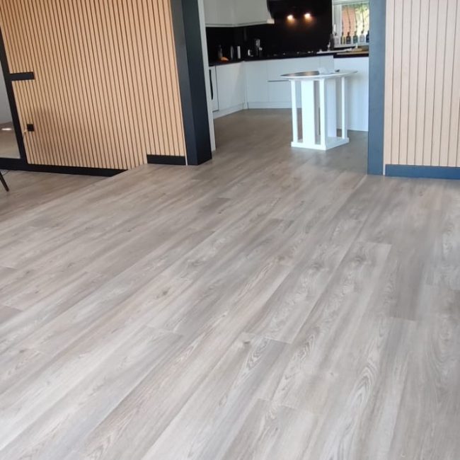 Pure Click Plank LVT Zemin Kaplama - (Kilit Sistem) 5 1583 Classic Oak Natural uygulama görseli