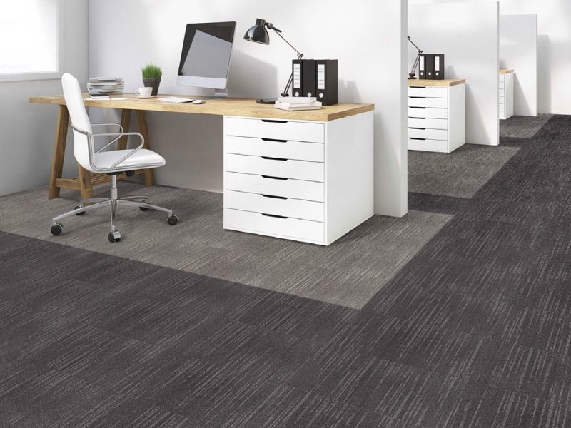 Voxflor Narnia Karo Halılar 6 siyah ve gri desenli karo halı - ofis halısı